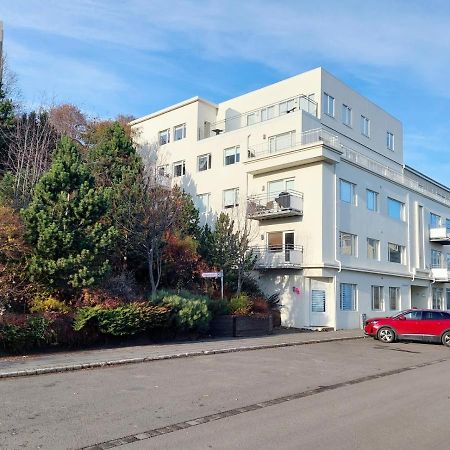 Akh81 Apartment Акурейри Екстериор снимка